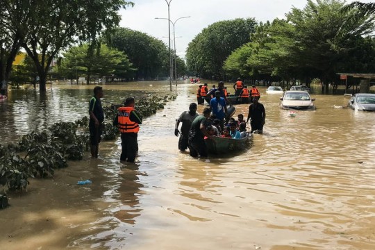 إجلاء آلاف السكان في ماليزيا جرّاء الفيضانات