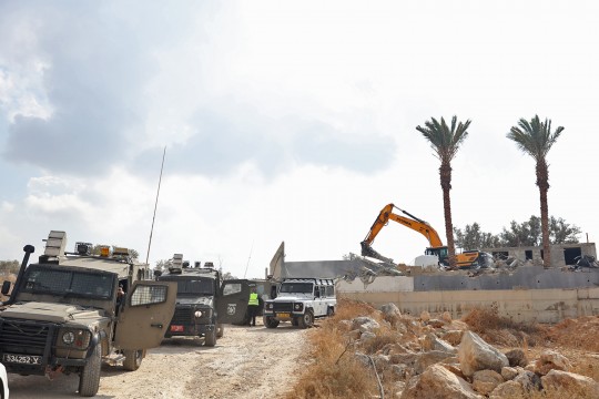 الاحتلال يهدم منزلا من طابقين في قرية قبيا غرب رام الله