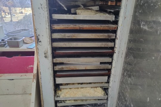 إغلاق مخبز في رام الله لعدم التزامه بالشروط الصحية