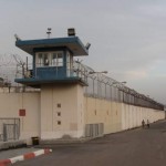 ممارسات انتقامية وظروف اعتقالية قاسية تعيشها المعتقلات داخل سجن "الدامون"