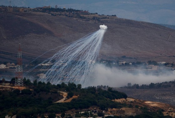 "هيومن رايتس ووتش": إسرائيل استخدمت ذخائر الفوسفور الأبيض ضد 17 بلدة لبنانية