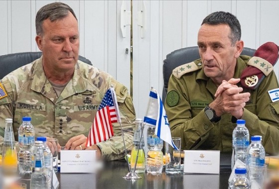 إسرائيل تكشف عن زيارة "رسمية" لقائد القيادة المركزية الأمريكية