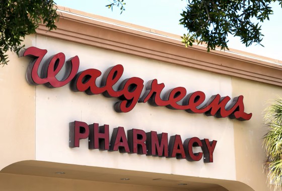 شركة Walgreens تنوي إغلاق 1200 متجر ضمن استراتيجية تحول جريئة