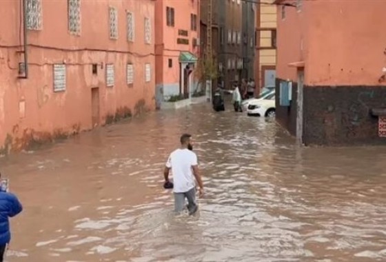 بالفيديو.. أمطار رعدية تضرب المغرب وعشرات القتلى والمفقودين