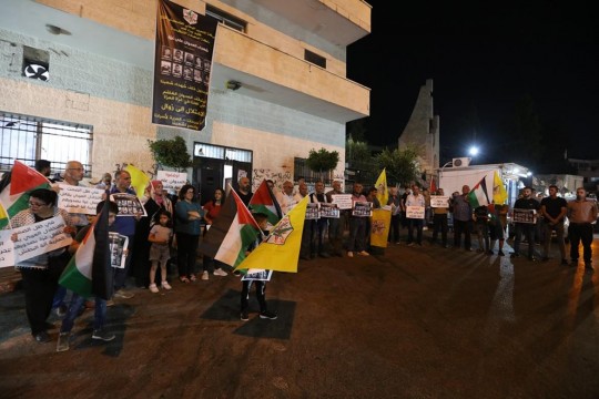 "فتح" تنظم وقفة في مخيم الدهيشة تنديدا بالعدوان الإسرائيلي على غزة