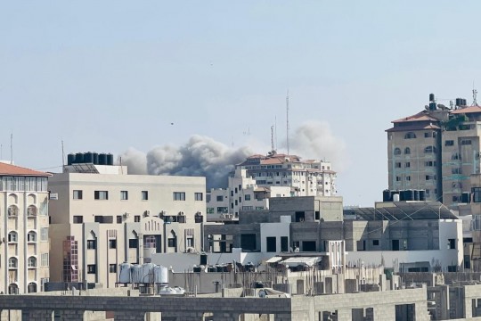 (محدث) الصحة: 8 شهداء بينهم طفلة و44 إصابة في قصف للاحتلال على قطاع غزة