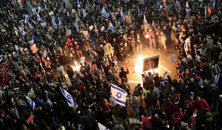 مظاهرات ضد حكومة نتنياهو وأخرى مطالبة بصفقة تبادل أسرى