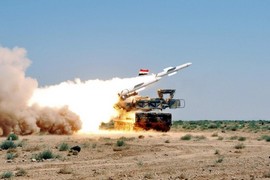 عدوان على سورية وانفجار صاروخ مضاد للطيران في الأجواء الإسرائيلية