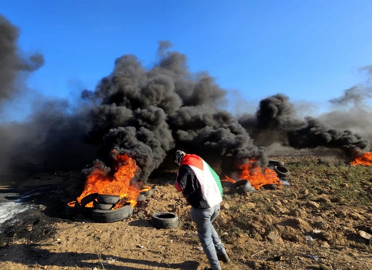 إصابتان بالرصاص وأخرى بالاختناق في قمع الاحتلال مسيرات سلمية شرق غزة