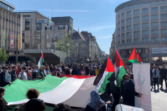 الجالية الفلسطينية في بلجيكا تنظم وقفة حاشدة نصرة للأسرى في معتقلات الاحتلال