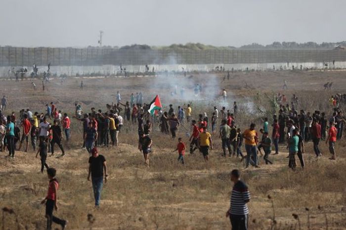 41 إصابة إثر قمع الاحتلال مسيرة سلمية شرق غزة