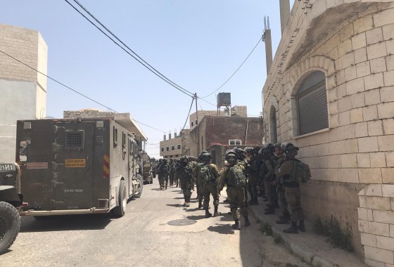 "الأوقاف" تندد باقتحام قوات الاحتلال مسجد عقربا