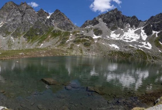 التغير المناخي يتسبب بتشكل أكثر من ألف بحيرة بمنطقة الألب السويسرية