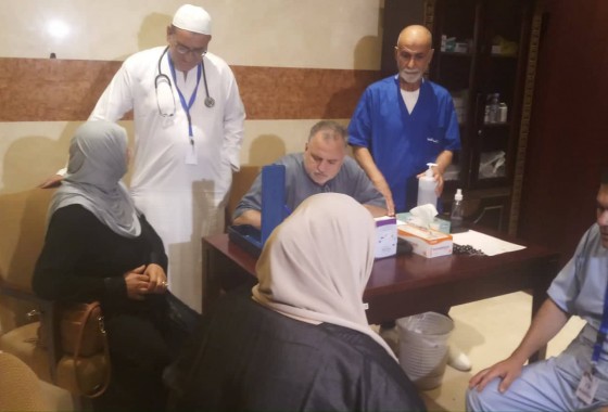 مكة: "البعثة الطبية" تعاملت مع مئات الحالات المرضية وحولت 25 منها للمستشفى