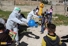 طواقم الطب الوقائي تقوم بالترفيه عن الأطفال في ظل الحجر الصحي