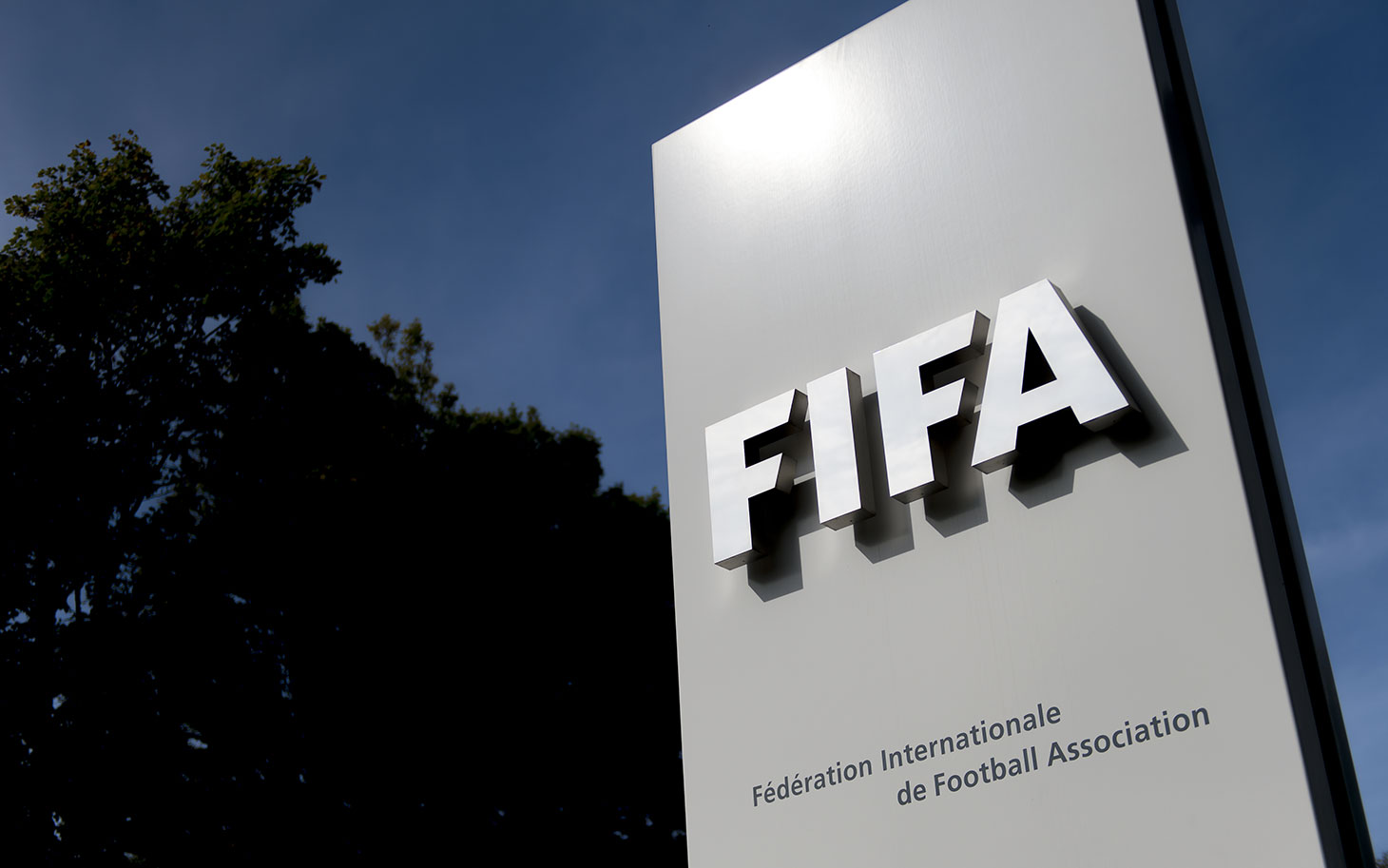 "الفيفا" يعلن تقديم موعد انطلاق كأس العالم "قطر 2022" يوم واحد