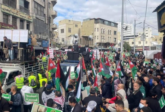 الاردن: مسيرات حاشدة دعما لصمود الفلسطينيين ورفضا للعدوان الإسرائيلي عليهم