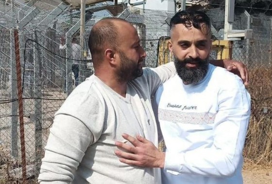 الأسير معاذ المسيمي حر بعد 16 عاما من الاعتقال