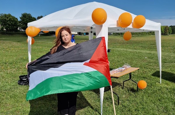 الفلسطينية سارة كمك مرشحة للانتخابات البرلمانية السويدية المقبلة عن حزب "النيانس"