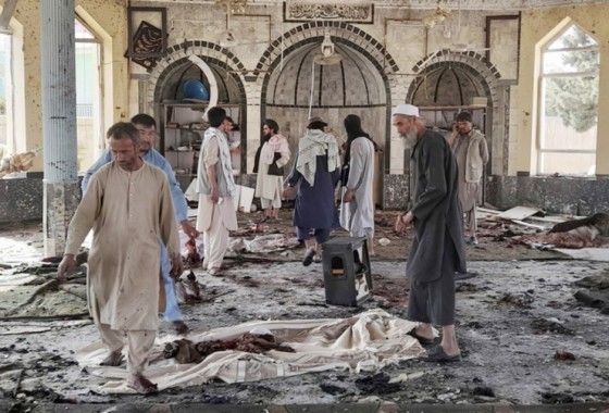 أفغانستان.. عشرات القتلى والجرحى جراء انفجار داخل مسجد في قندهار