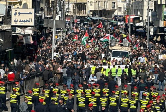 للأسبوع الـ18.. الأردنيون ينفذون وقفات تضامنية إسنادًا لأهالي غزة