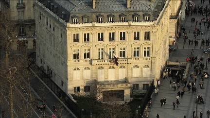 مقتل أحد حراس سفارة قطر في فرنسا واعتقال مشتبه به