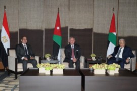 العاهل الاردني والرئيسان الفلسطيني والمصري يؤكدون تصديهم لأي خطط اسرائيلية لتهجير الفلسطينيين