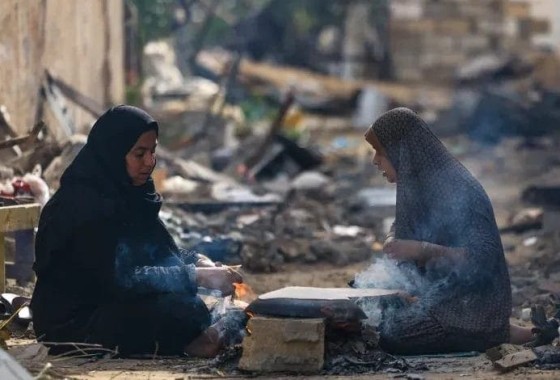 فزعة على تويتر| الكاتب الكويتي مشعل النامي يتطاول على نساء غزة 