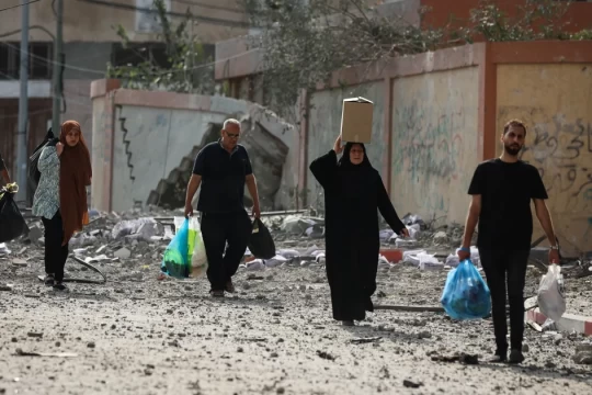 الخارجية الفلسطينية تحذر: مخطط إسرائيلي لتهجير سكان شمال غزة وبدء الاستيطان