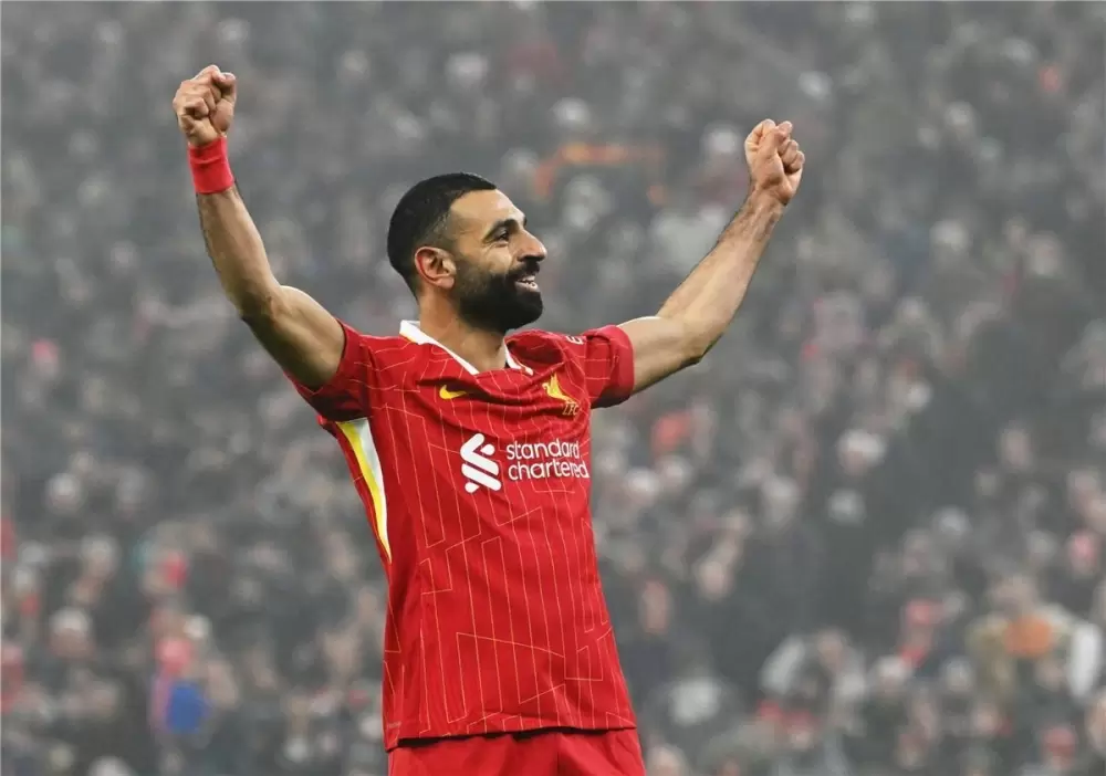 محمد صلاح يكرر إنجاز ميسي ويقترب من تحطيم رقمه التاريخي!