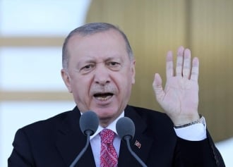 "أردوغان: تركيا ترفض تفكك سوريا وتضيق الخناق على الكرد"