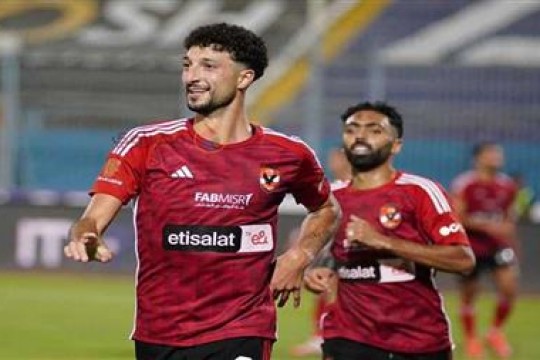 الفلسطيني  وسام أبو علي يقود الأهلي المصري لإعتلاء صدارة الدوري