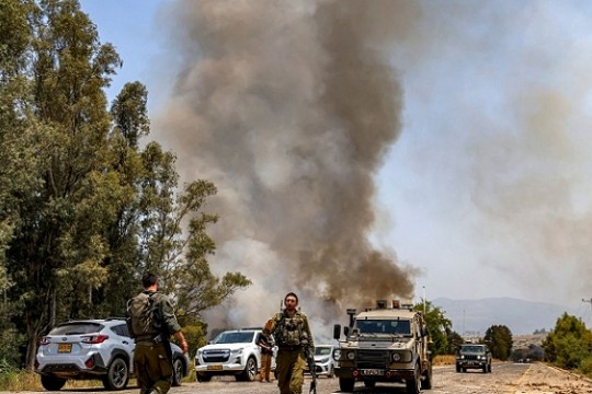 جيش الاحتلال يصادق على "خطط  لهجوم في لبنان"... مبعوث بايدن يلتقي نتنياهو بعد محادثات في بيروت