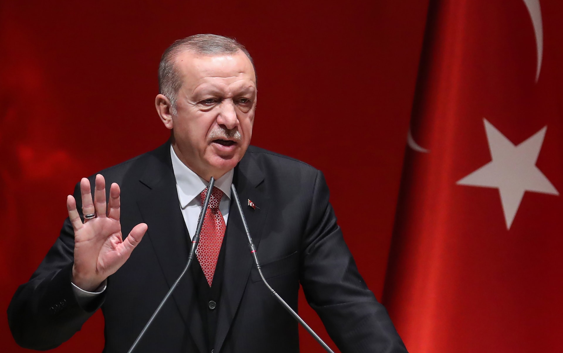 أردوغان: تركيا كدولة في الناتو لا يمكنها قبول بقاء المنظمات الإرهابية في سوريا