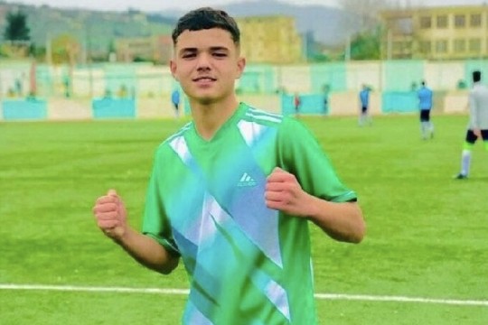 وفاة لاعب جزائري شاب على أرض الملعب