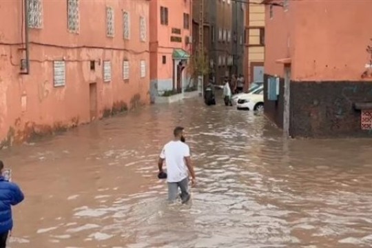 بالفيديو.. أمطار رعدية تضرب المغرب وعشرات القتلى والمفقودين