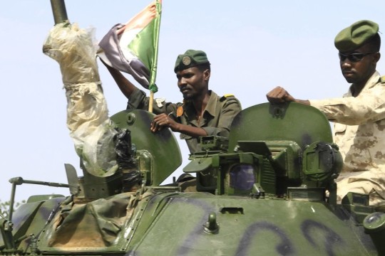 الجيش السوداني يتصدى لهجمات الدعم السريع في الفاشر والجيلي