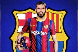 برشلونة يعلن رسميا تعاقده مع سيرجيو أجويرو